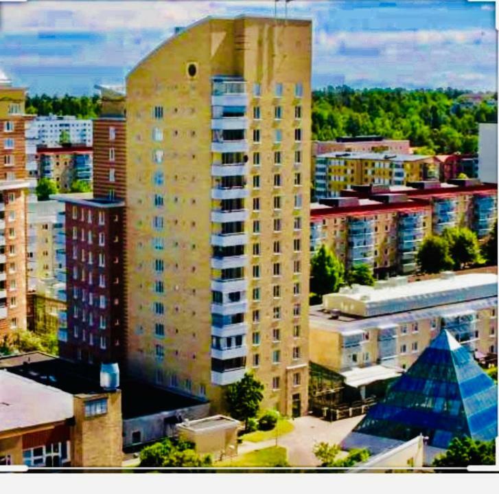 Golden Hostel Jarfalla Buitenkant foto